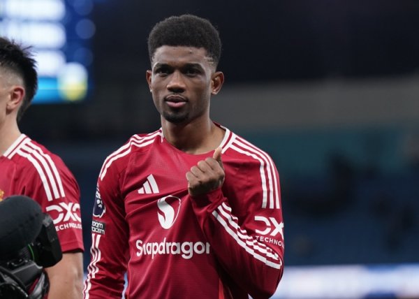 曼晚评分：达洛特3分最低 阿玛德7分最高，卡塞米罗B费6分