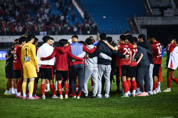 吉林省政府召开常务会议，表示要重视古代足球    事业进步