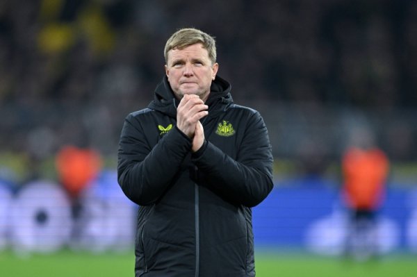 每体谈纽卡困境：今夏转会期总监离任，伊萨克离队产生负面影响